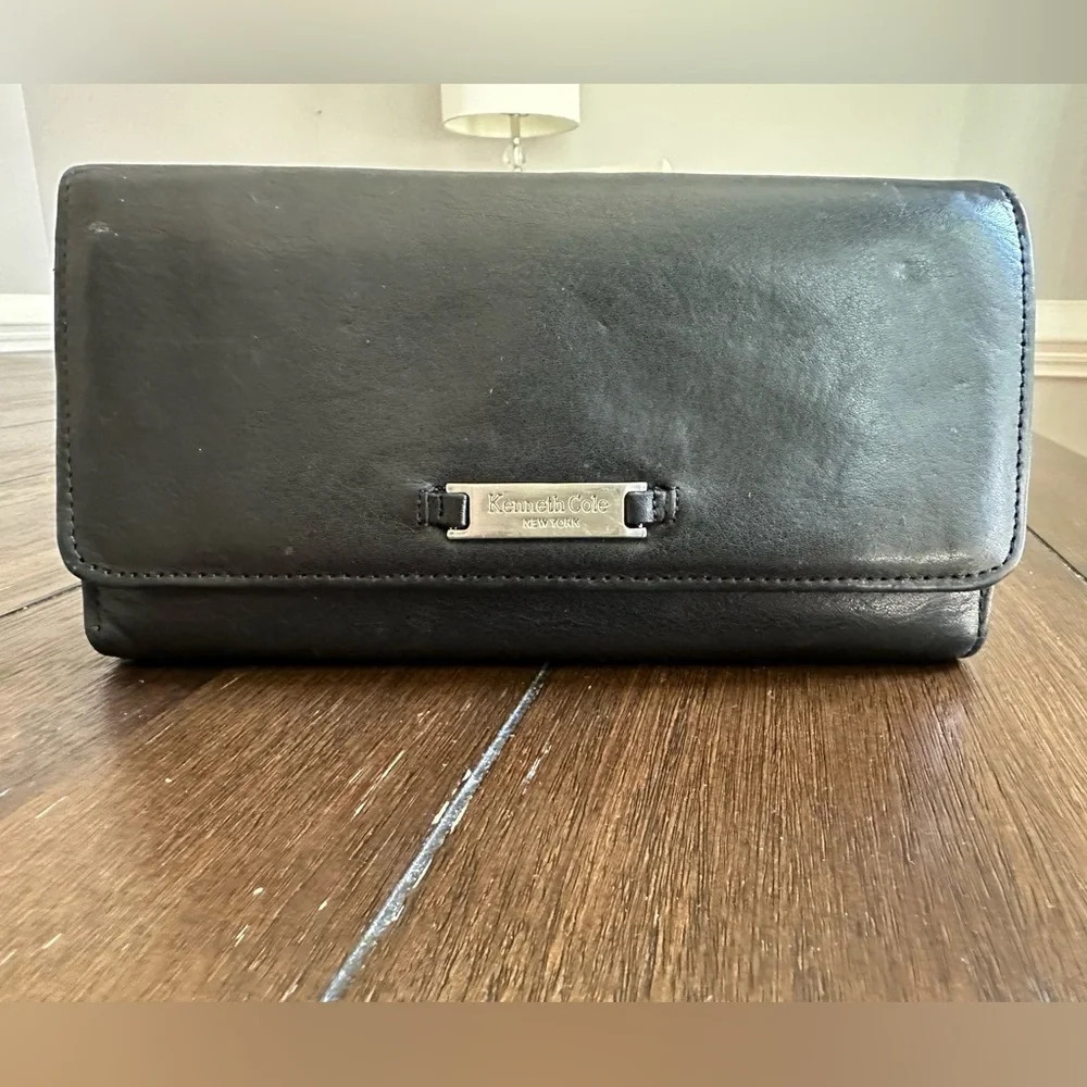 Kenneth Cole New York wallet & checkbook holder